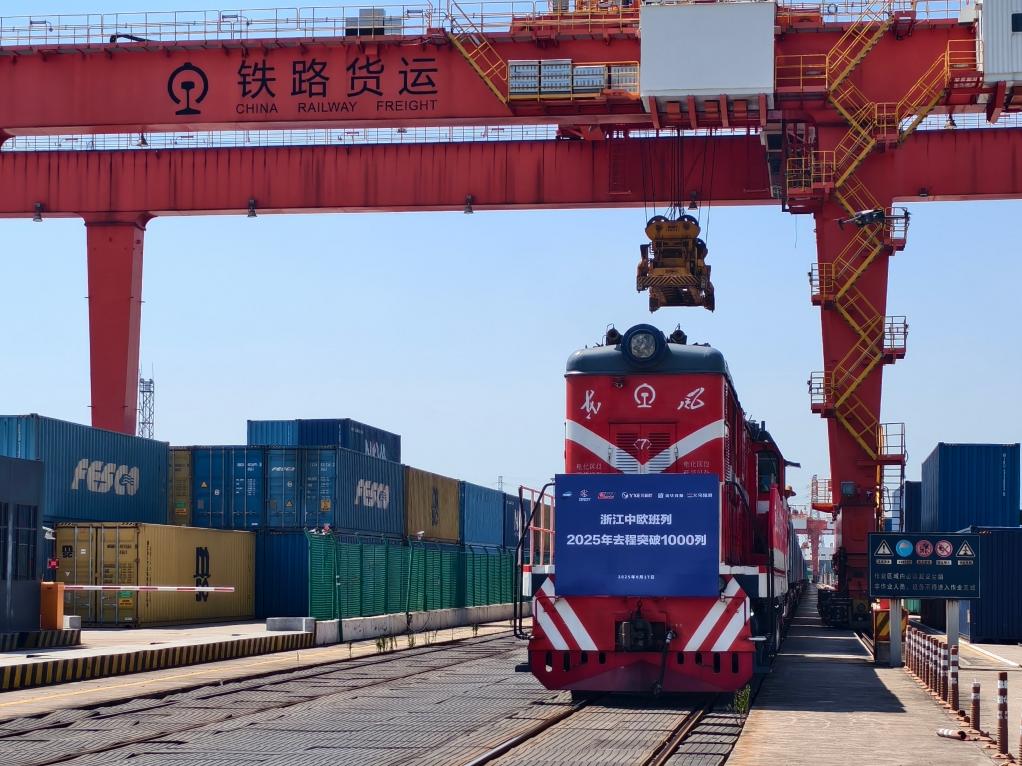 18862f17ab874536857b249ba043666f.jpg 18862f17ab874536857b249ba043666f.jpg